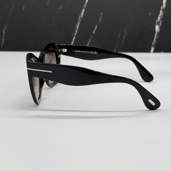 NEW TOM FORD CARA TF940 01B WOMEN CAT EYE SUNGLASSES FT0940/S BLACK NEW TOM FORD CARA TF940 01B WOMEN CAT EYE SUNGLASSES FT0940/ main image 4